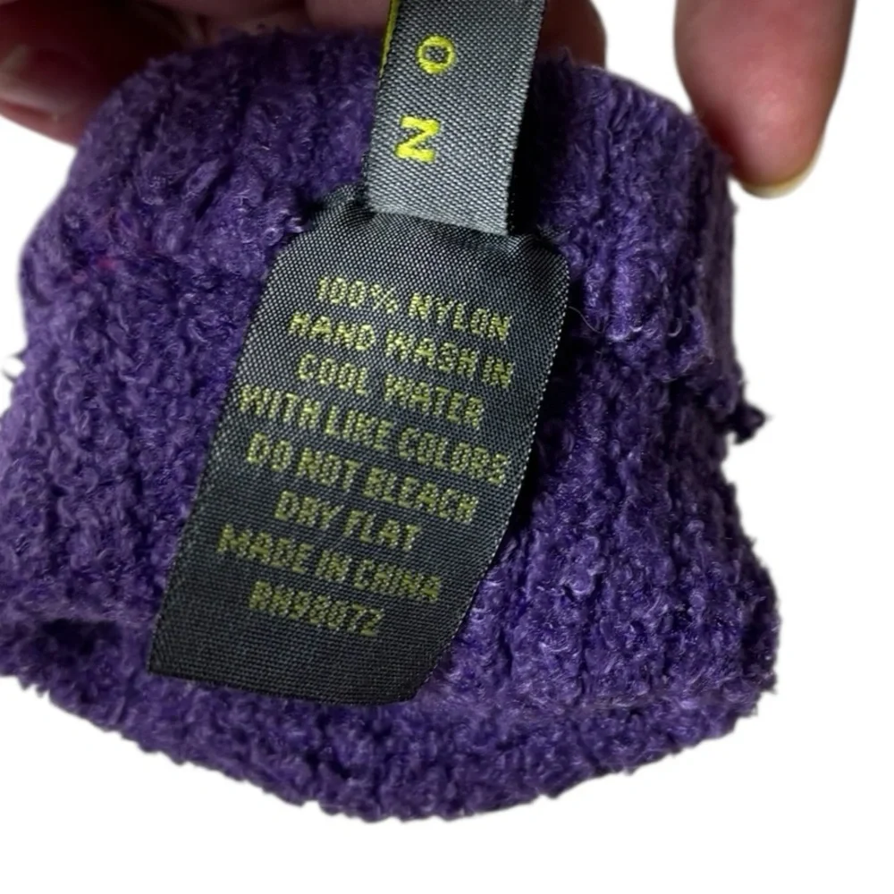 Kenneth Cole Reaction Purple Knit Stretch Textured Gloves
